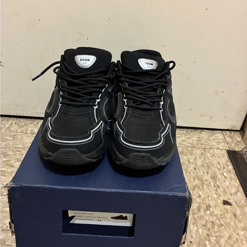 Dior Men's Black and White Sneakers